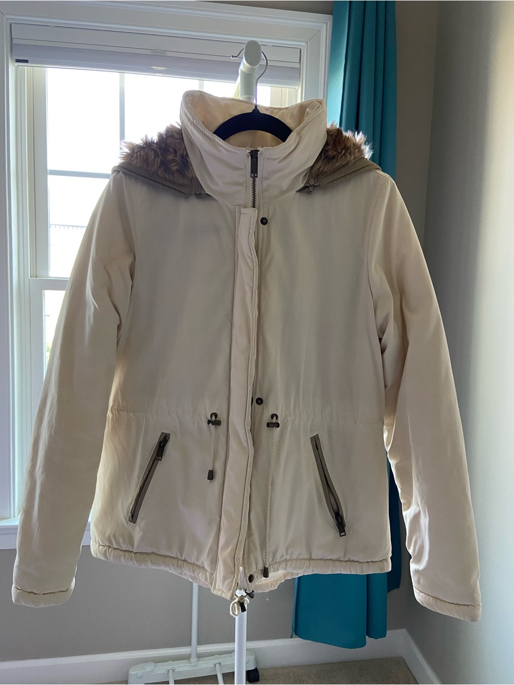 Hooded Puffer Jacket with Faux Fur Trim